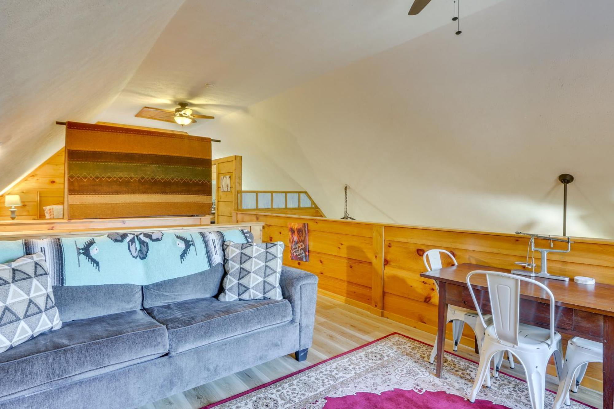 Charming Fancy Gap Cabin With Deck And Gas Grill! Экстерьер фото