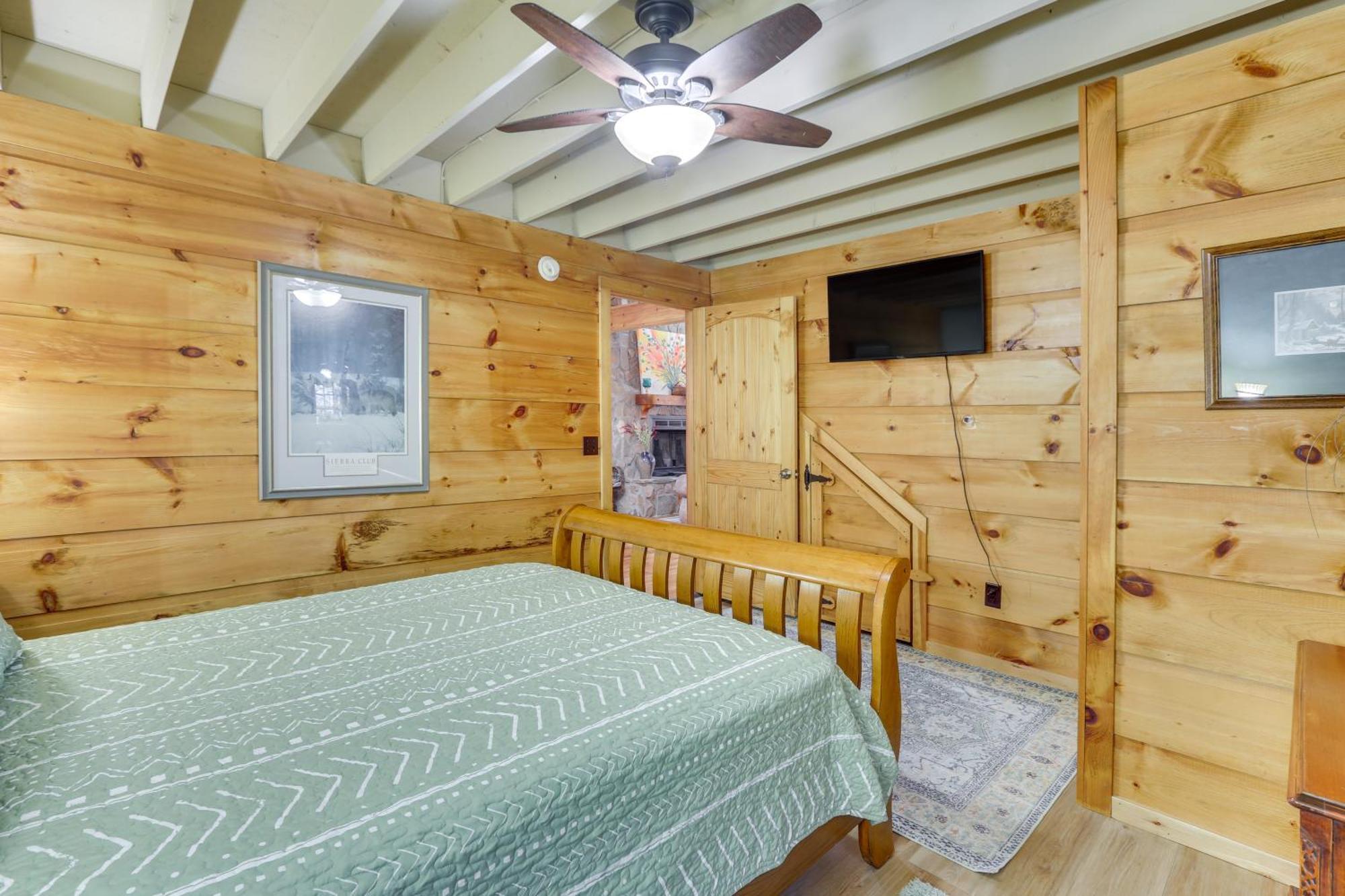 Charming Fancy Gap Cabin With Deck And Gas Grill! Экстерьер фото