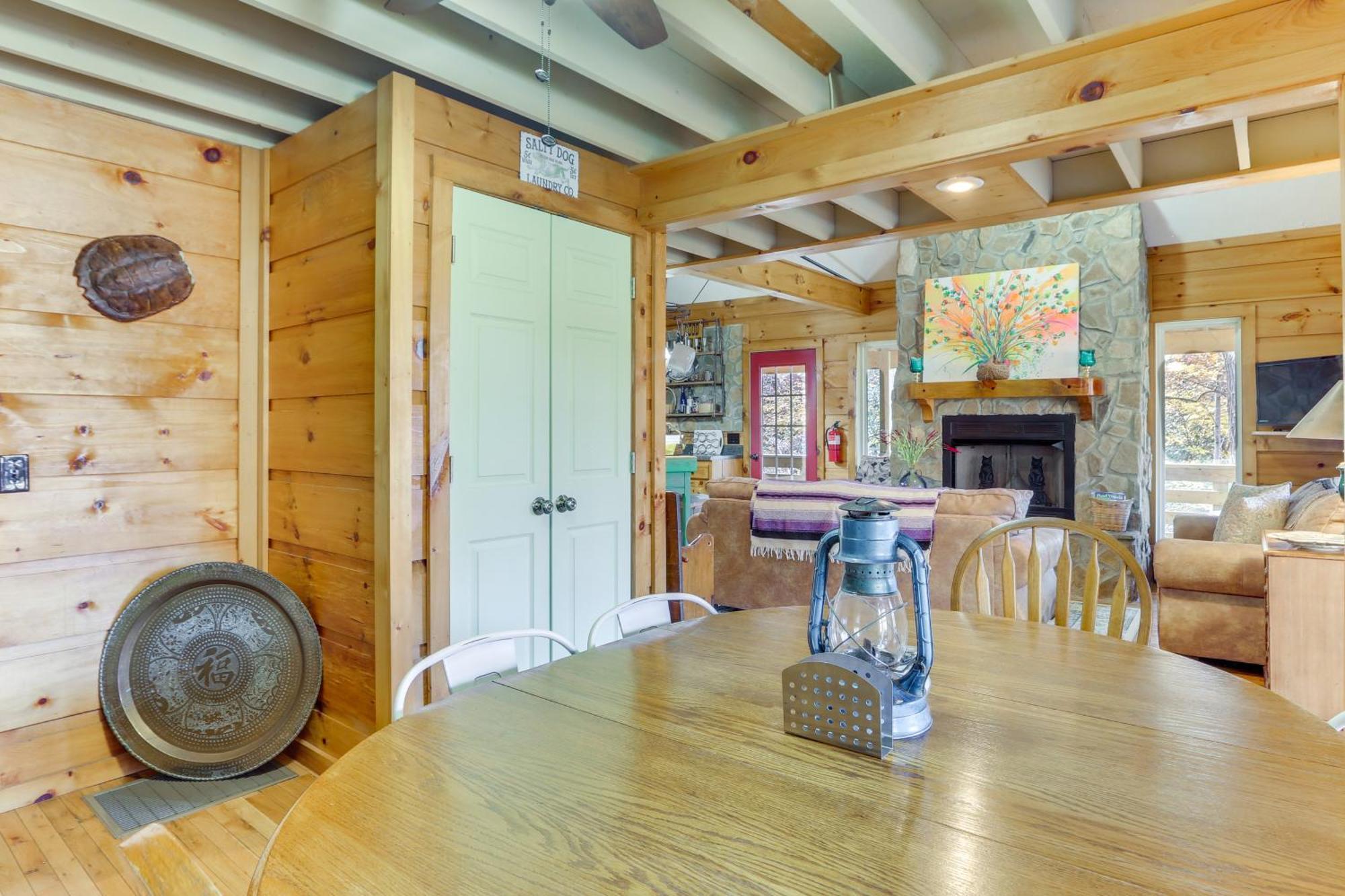 Charming Fancy Gap Cabin With Deck And Gas Grill! Экстерьер фото